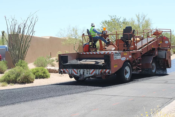 picture of paving machine using sharpshot aggregates